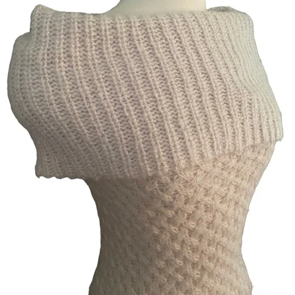 Alice + Olivia mohair blend sweater light purple sz- XS - Picture 5 of 7